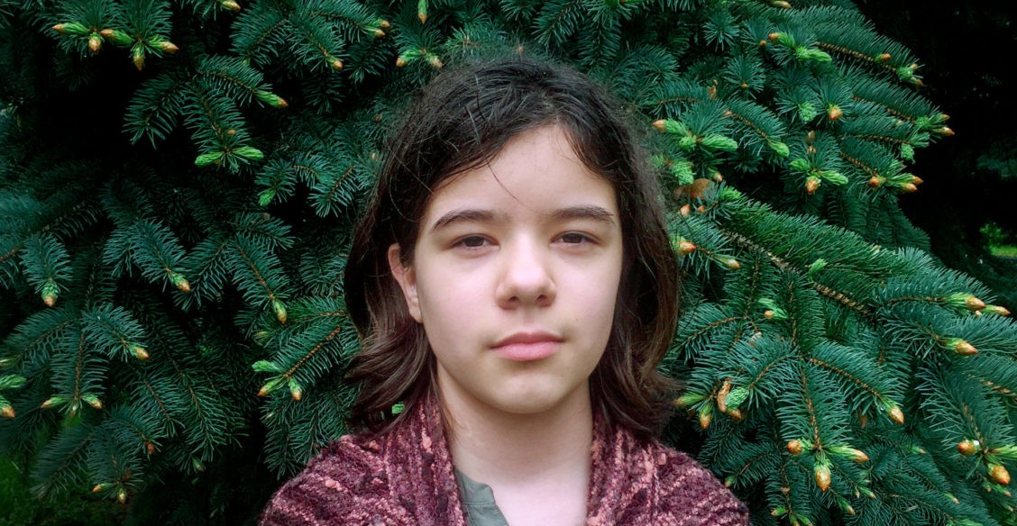 Дашино сердце не бьется без кардиостимулятора. Но он может отключиться в любой момент