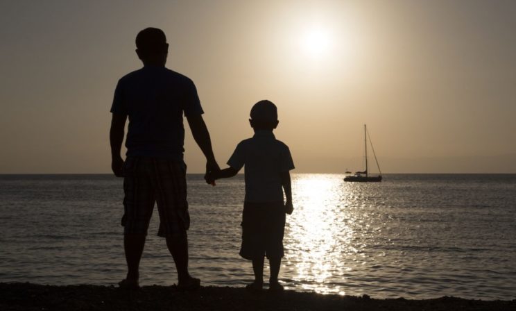 Я испугался, когда в школу пошел мой строгий отец! Лишь через годы его мудрость поразила меня