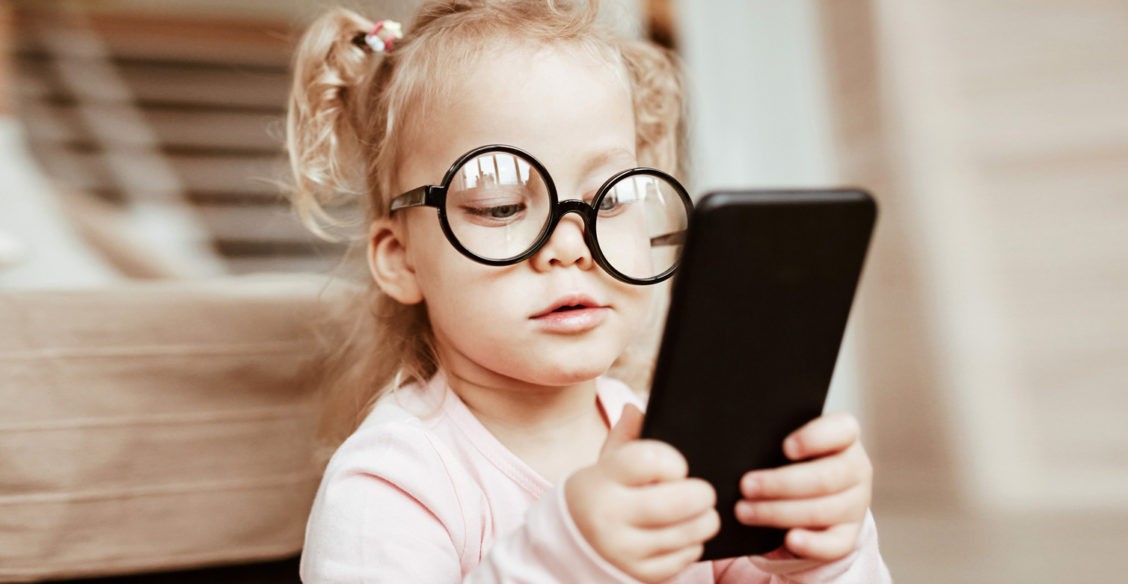 Смартфоны и планшеты не вредят зрению. Что же будет, если долго смотреть в экран