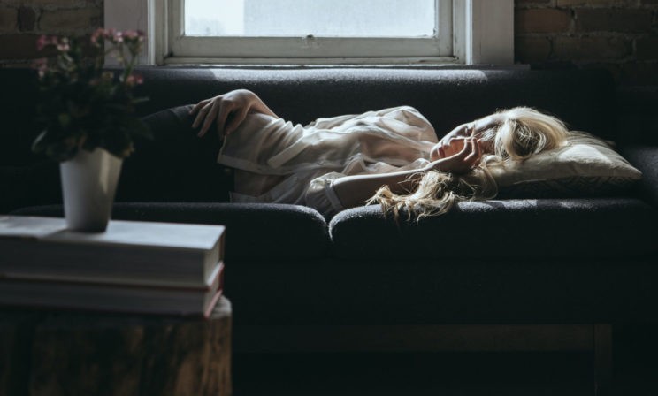 «Можно пойти гулять, а ты лежишь на диване». Почему после карантина ничего не хочется