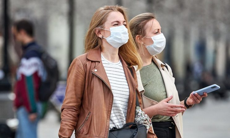 «На улице маска бессмысленна». Фтизиатр Анна Белозерова — о прогулках во время эпидемии