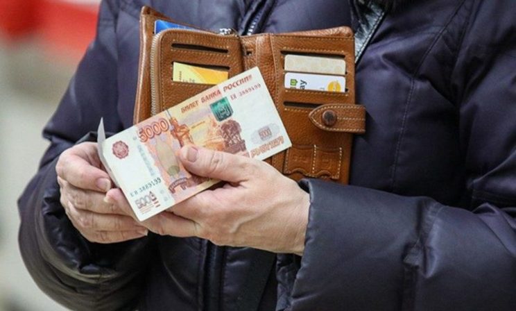 Я потерял работу в кризис. Какую поддержку получит моя семья?