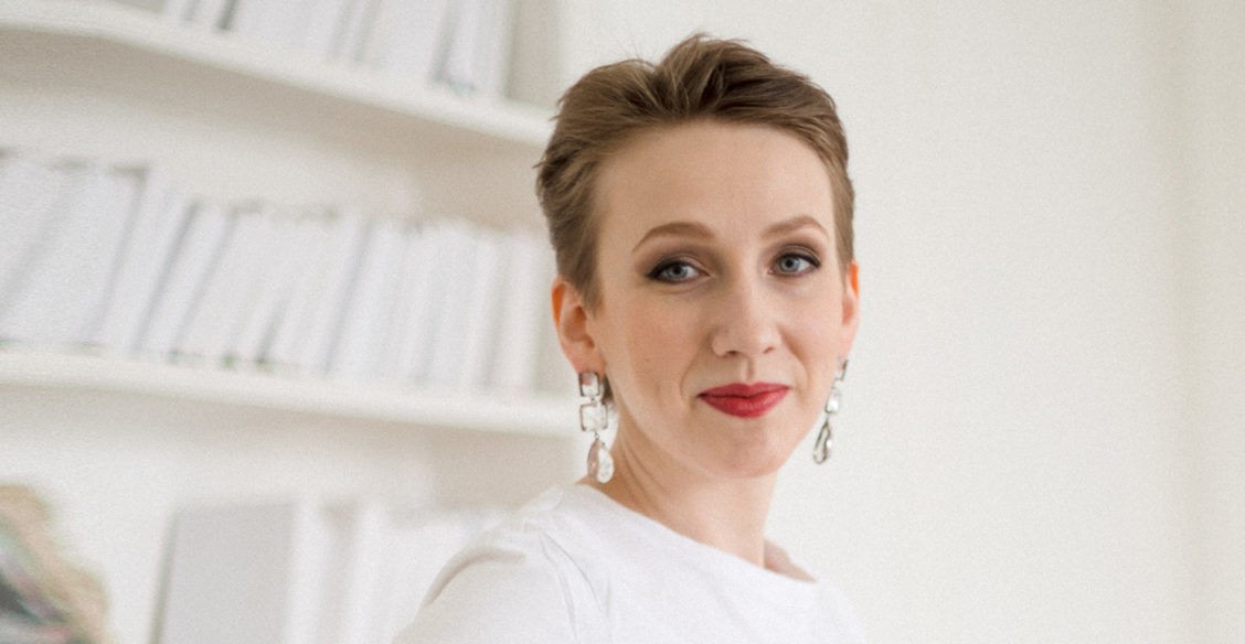 «Как это — мужик превратился в насекомое?» Ольга Лишина — о нечитающих подростках и книгах для радости