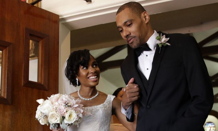 Она отказалась от Олимпиады, чтобы ухаживать за парализованным женихом. И на свадьбе он встал на ноги