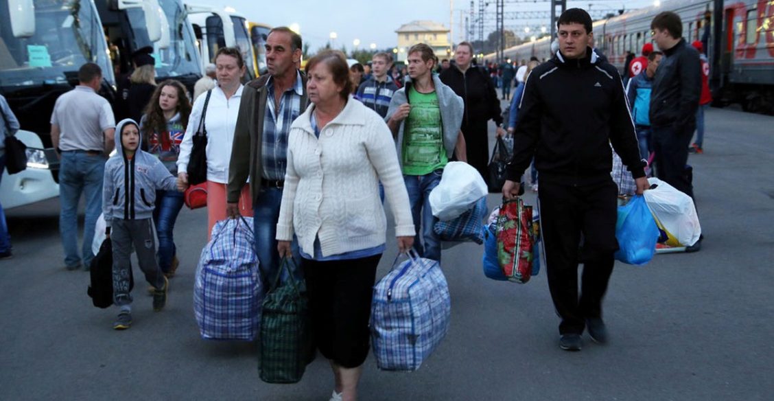 «В кризис зарплаты упадут». Будут ли россияне переезжать в другие регионы в поисках работы