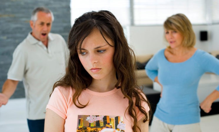 Они кричат ребенку: «Неблагодарный!» Но дурные поступки — это крик боли и одиночества