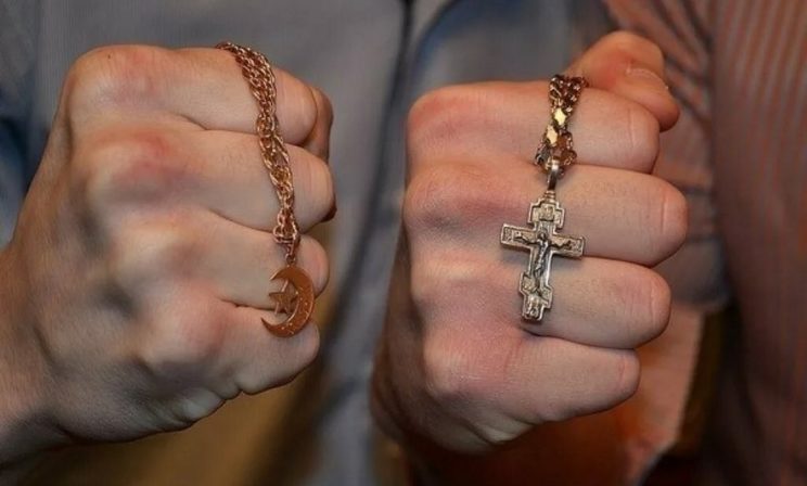 «У него умер брат, и я сел вместе с ним плакать». Чему меня научил мой друг-мусульманин