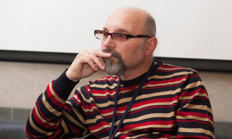 «Жизни нас учит только ОБЖ». Педагог Анатолий Шперх — о том, почему школа оторвана от реальности