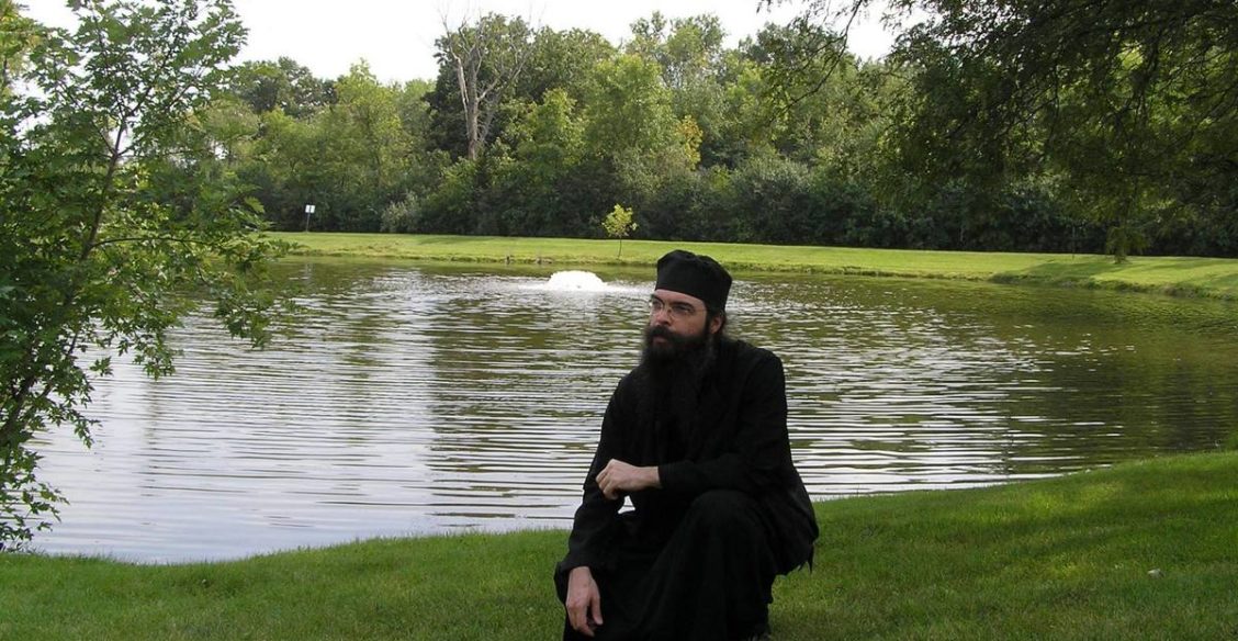 Андрей Конанос не отрекался от монашеских обетов. Объясняем, почему