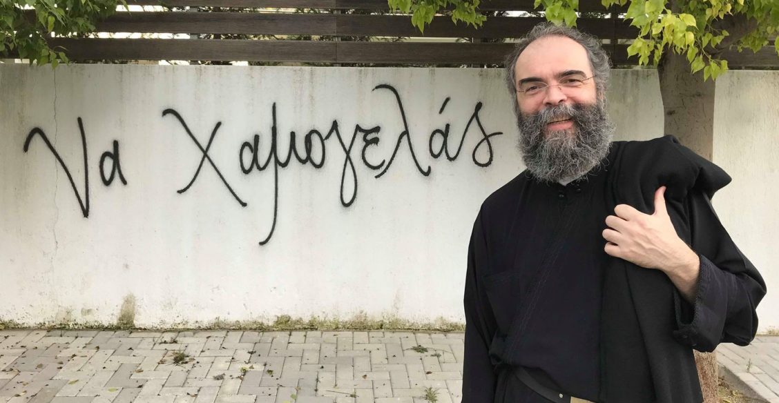 «Трус! Предатель! Туда ему и дорога!» Что не так с нашей реакцией на снятие сана священником