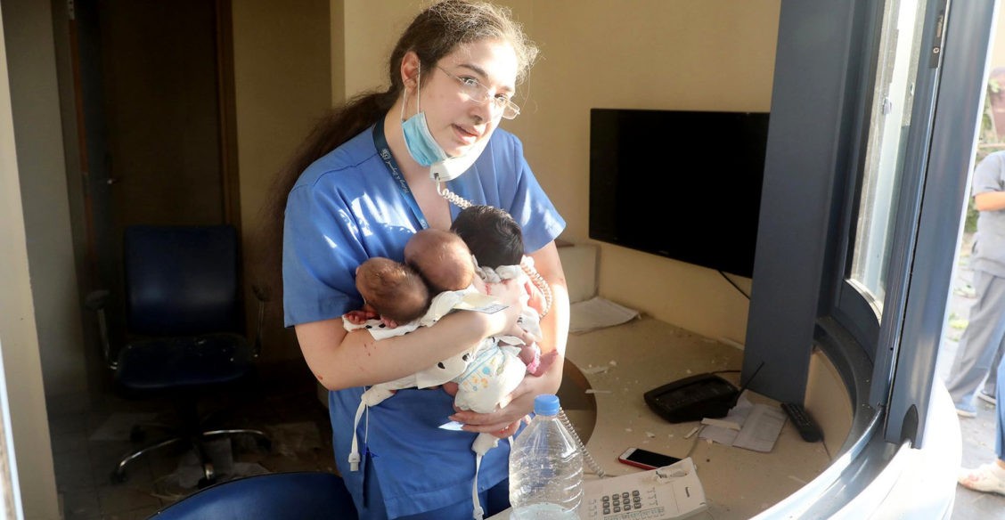 Ангел Бейрута. Медсестра спасла троих младенцев после взрыва