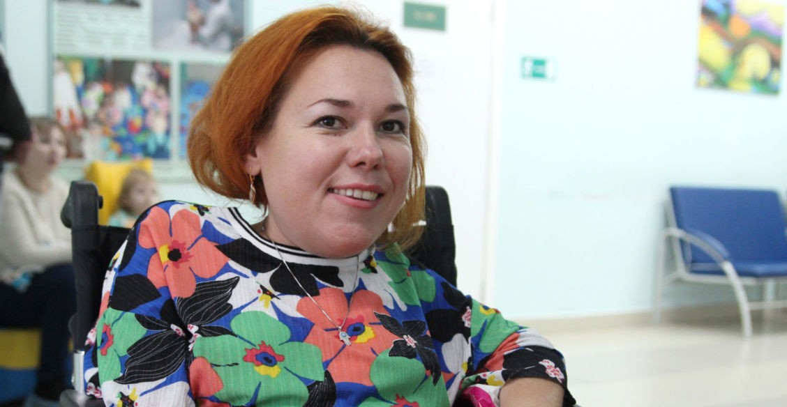 «После разговора со мной девушки отказывались от аборта». Как психолог со СМА спасает жизни