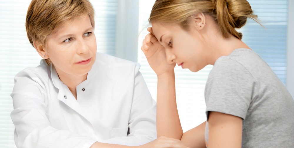 Врач должен будет рассказать родителям о здоровье подростка. Хорошо это или плохо — объясняют адвокаты