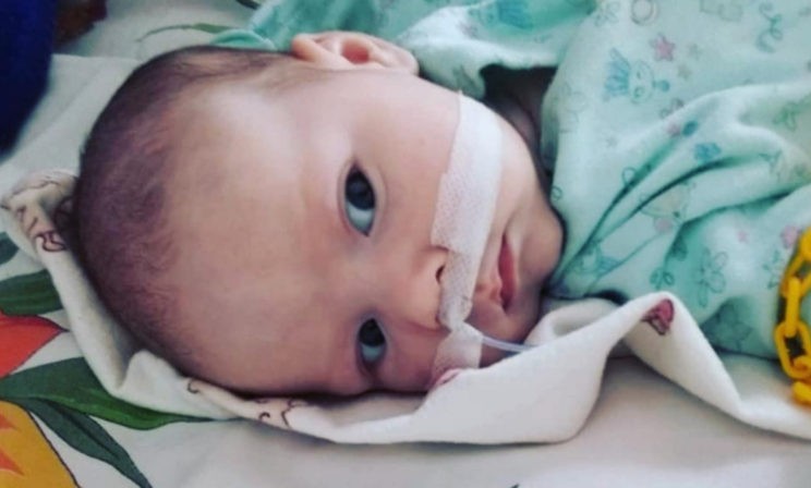 Врачи говорили, что Полина умрет через месяц. Но девочка чудом выжила