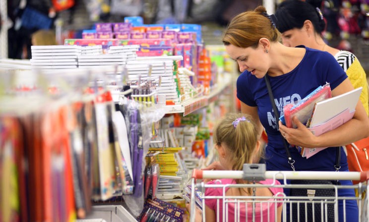 Сколько стоит собрать ребенка в школу? Инфографика