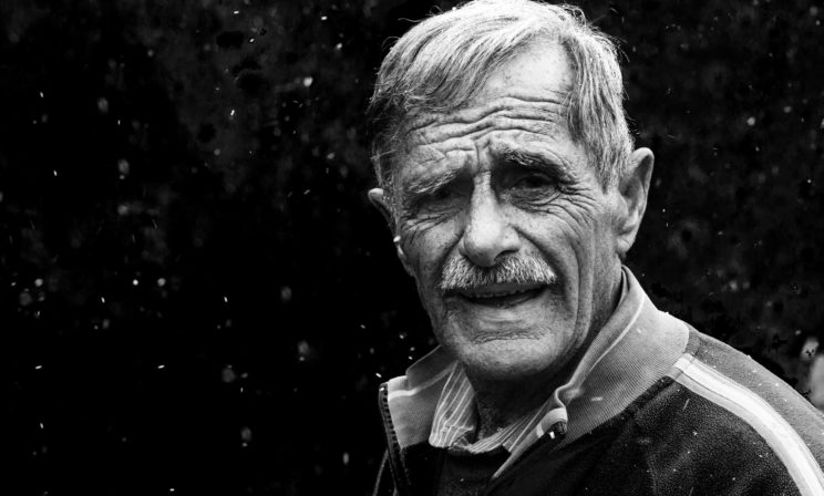 Святой человек, который любил выпивку и женский пол