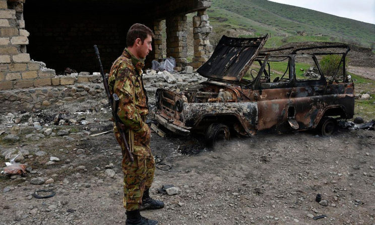 Жертвы, кровь, разрушения — и никакого триумфа. Политолог и историк — о событиях в Нагорном Карабахе