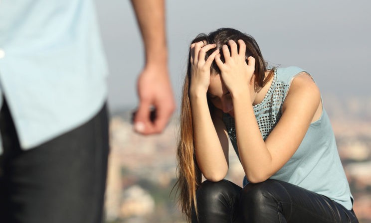 К 27 годам Кэти дважды победила рак. На свидании она ждала предложения, но любимый порвал с ней