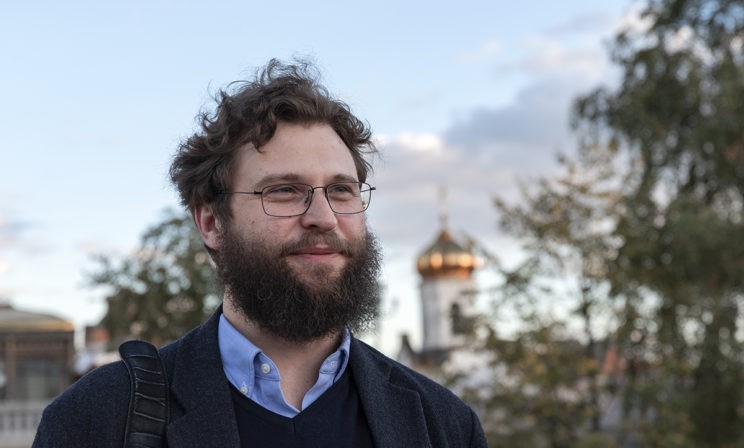 «А если Библию кто-то написал по приколу?» Как говорить с подростком, который ничего не хочет