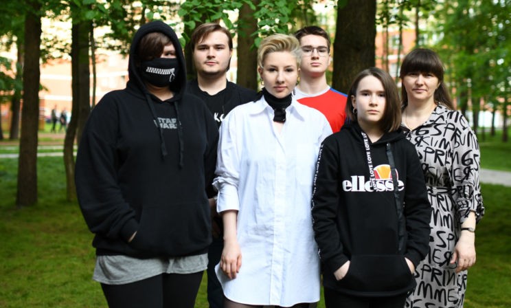 В пандемию муж умер, а Светлана осталась одна с пятью детьми и долгами