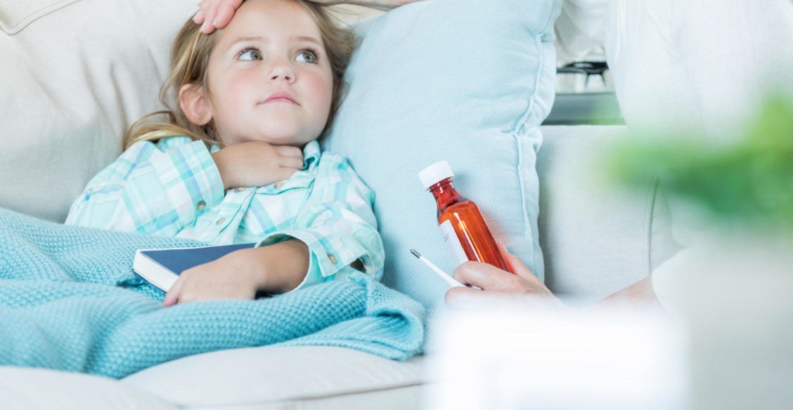 «Никто не знал, что происходит, а пациентов везли в больницы». Педиатр — о том, как начинаются эпидемии