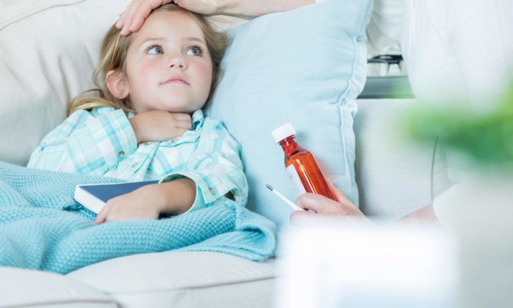 «Никто не знал, что происходит, а пациентов везли в больницы». Педиатр — о том, как начинаются эпидемии