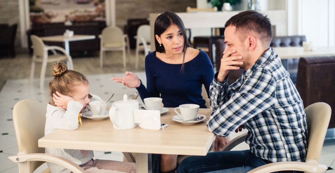 «Я же о тебе забочусь!» Как уважать личные границы близких и защищать свои