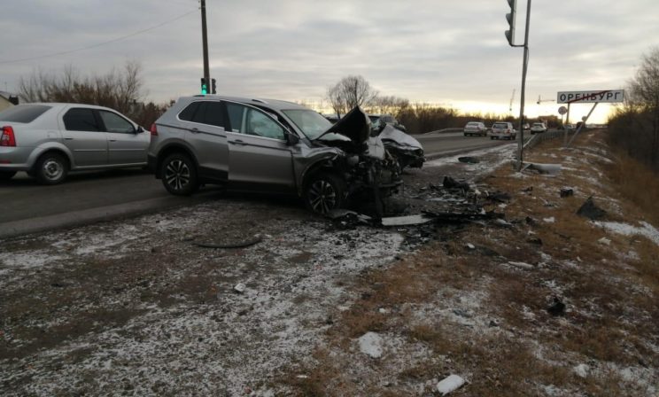 «Никто не учит управлять автомобилем одной рукой». Что делать, если вы стали виновником ДТП