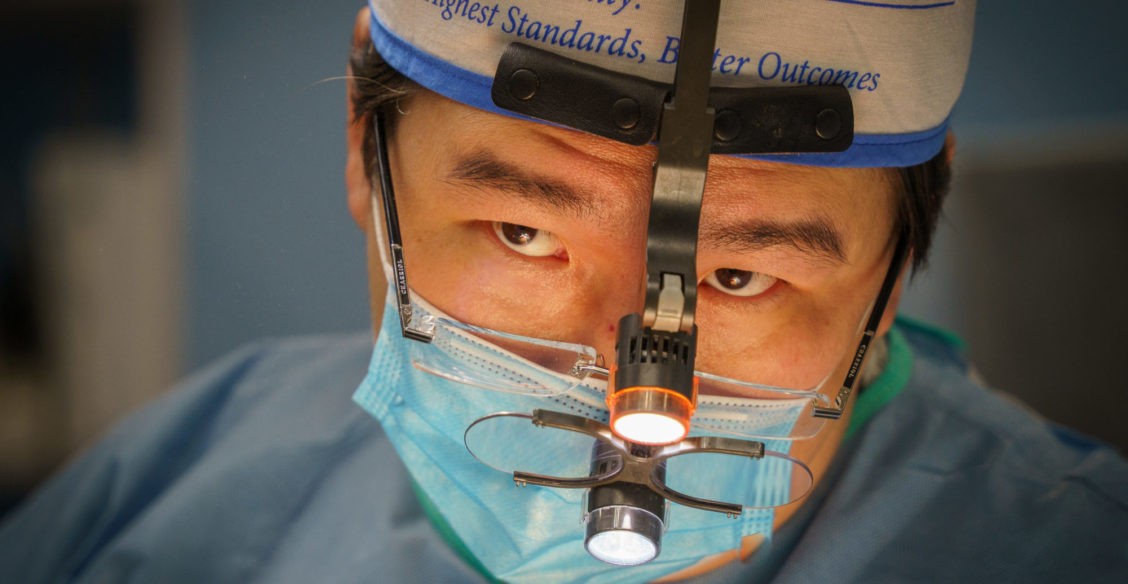 «Ковид закончится, а рак останется». Онкопроктолог Бадма Башанкаев — о своей профессии, операциях и пациентах