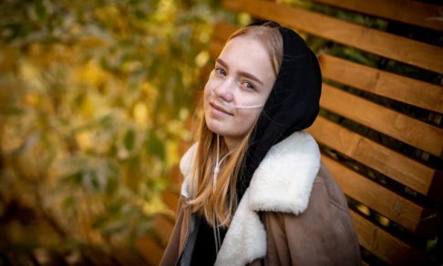 Алине нужна трансплантация легких. Чтобы избежать воспаления, ей вводят 4 антибиотика — они стоят дорого