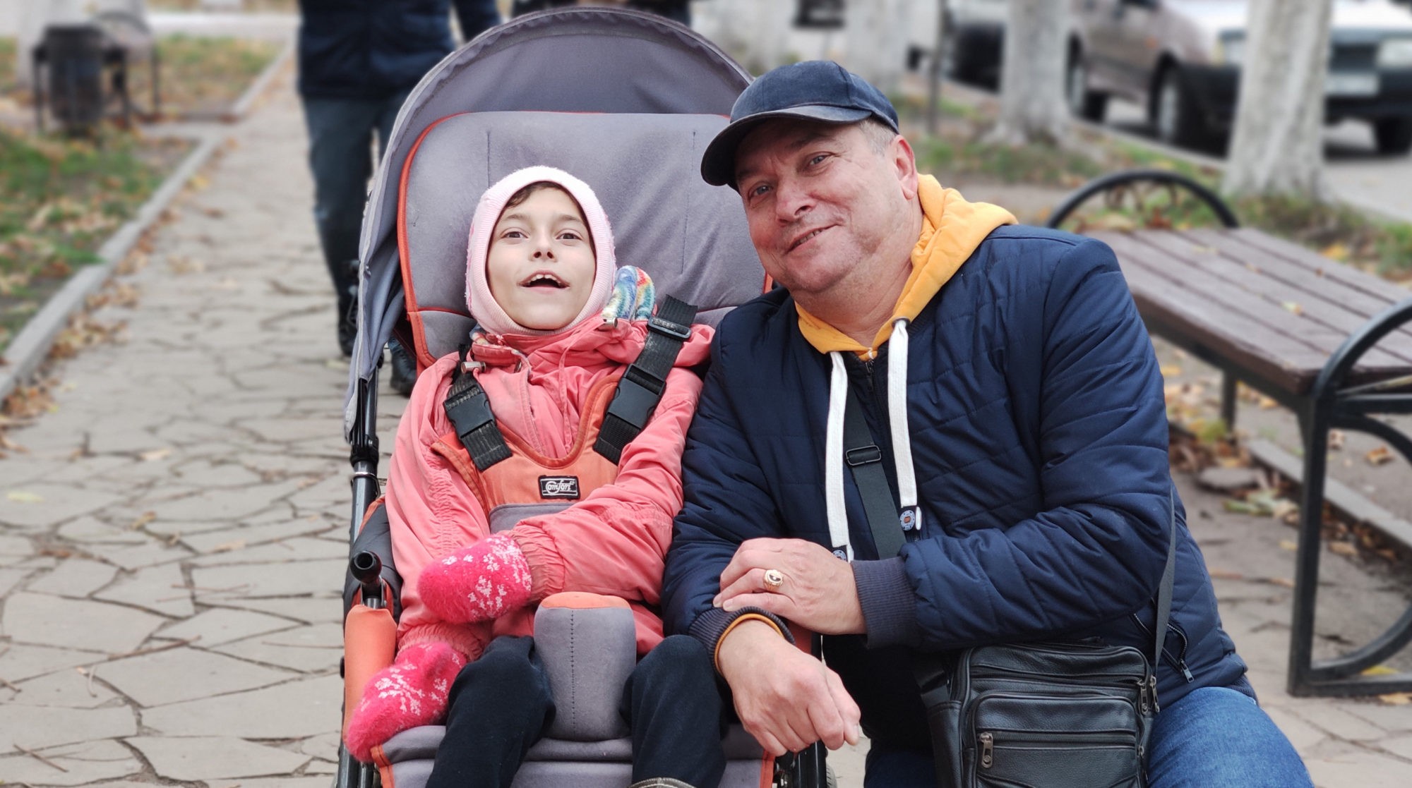 «В детдоме она не будет ни дня!» Как живут отецодиночка и