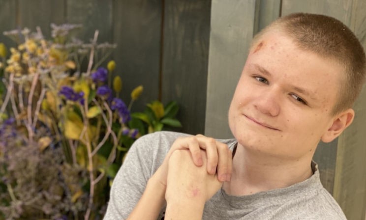 Богдан перенес 13 операций на мозге. И после каждой нужно заново восстанавливаться