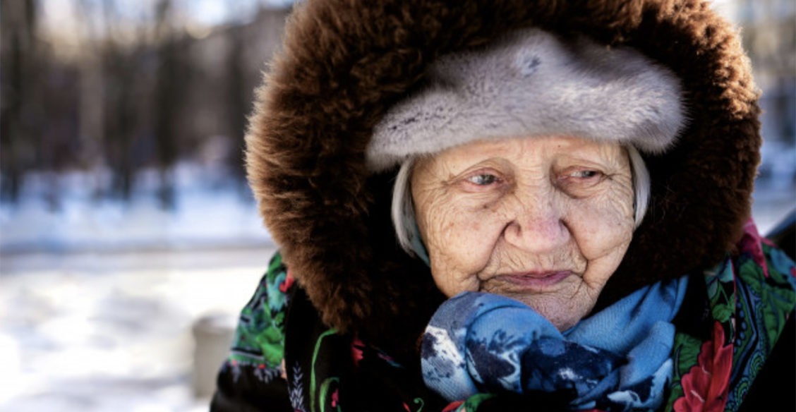 «Стариков западло обижать». Как честный жулик кошелек вернул, а блудница в беде помогла