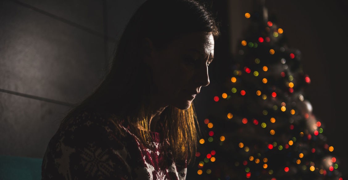 «В Новый год я остался один». Истории людей, которые попали в беду накануне праздника и справились