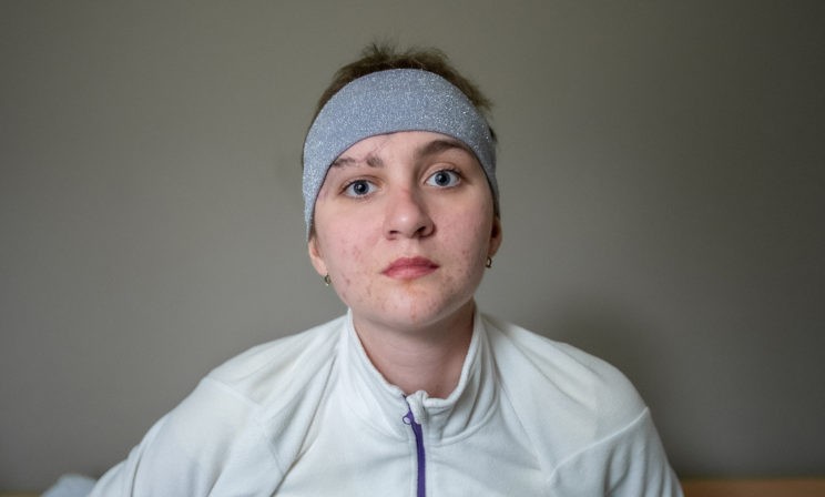 В ДТП Юлиана получила травму головы. После комы она снова учится ходить — нужна реабилитация