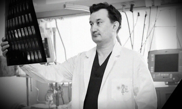 «Родители беспокоят только по делу». Памяти врача Игоря Закирова, который открыл родным двери реанимации