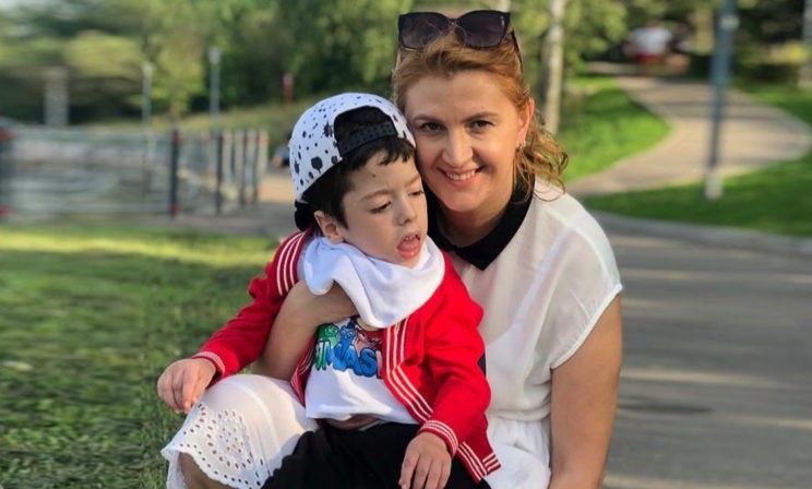«Даня со мной попрощался». Мама мальчика с ДЦП — об утрате, любви и деле жизни