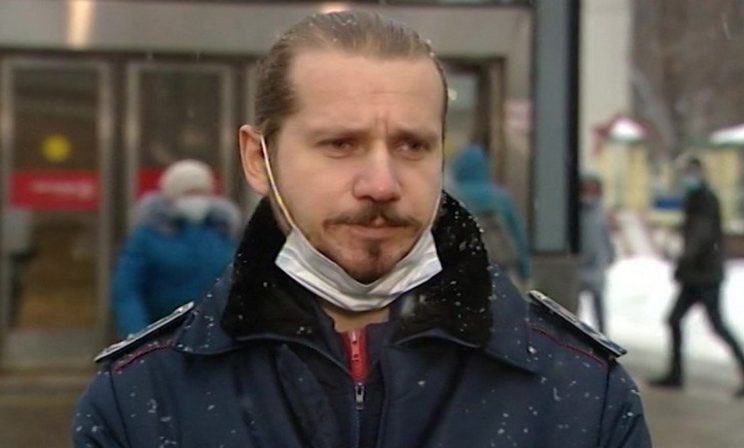 «Экстренно затормозил до того, как мальчик упал на пути». Как машинист московского метро спас жизнь ребенку