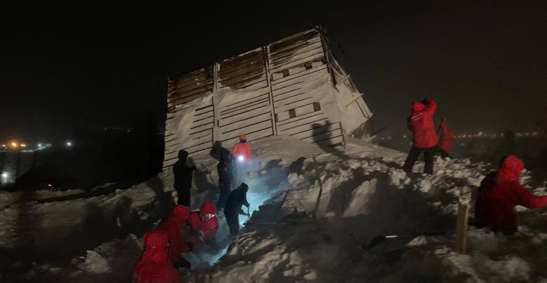 «Люди просто замерзли». Во время схода лавины на горнолыжной базе в Норильске погибла семья с ребенком