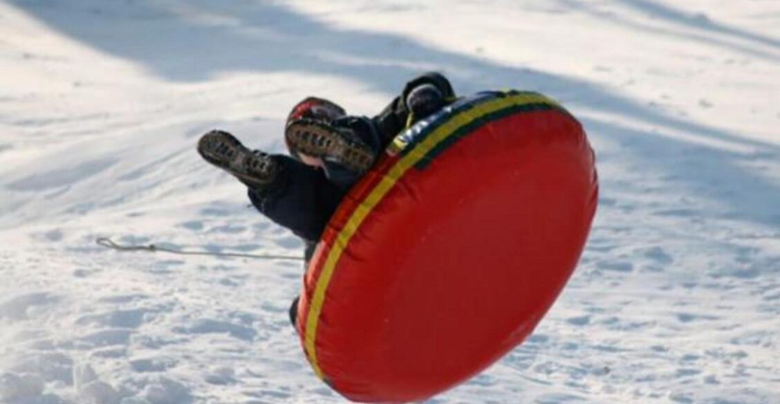 Дети и взрослые гибнут во время катания на «ватрушках». Последние случаи