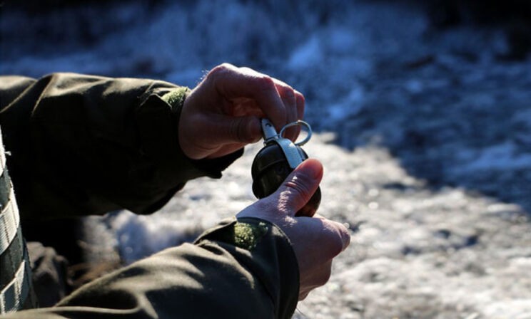 Комбат лег на гранату и спас своих бойцов