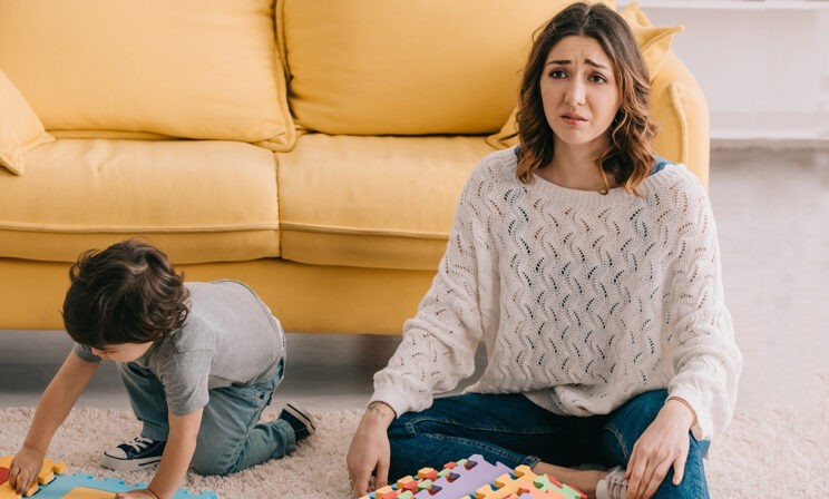 Не люблю играть с ребенком — мне скучно! Я ужасная мать?