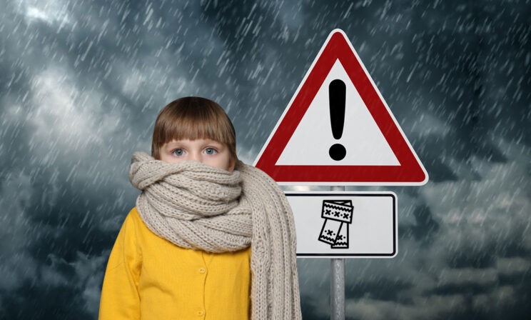 Шарф может быть опасен для ребенка. Что нужно знать родителям, чтобы не случилось беды