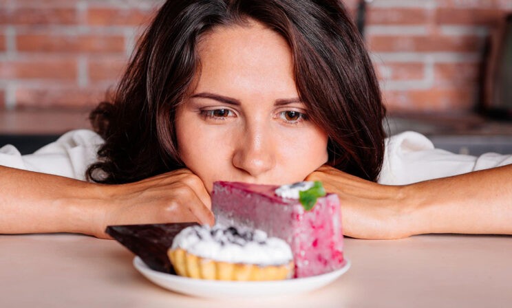 Кнопочный телефон, чай без конфет и другие постные подвиги. Почему это трудно?