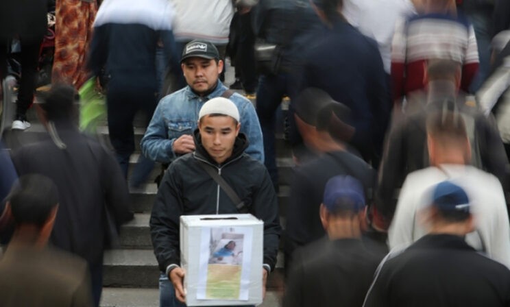 Ксюше собирали на похороны, а потом снова на лечение. Как фонды-мошенники зарабатывают миллионы на больных детях