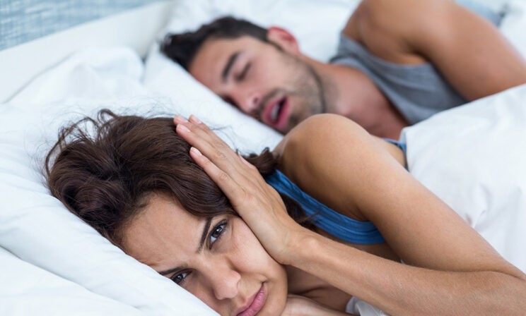 Чем опасен храп и как его лечить? Отвечает врач-сомнолог