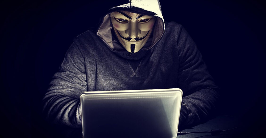 «Люди чаще оскорбляют меня, чем желают смерти». Геймеры анонимно и честно — об агрессии в сети