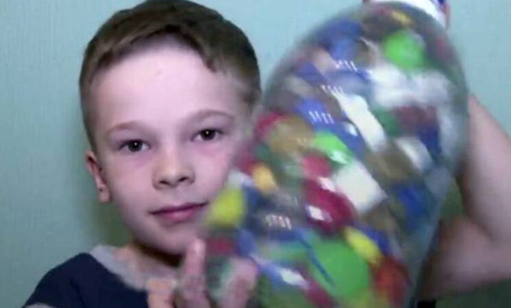 8-летний Саша мечтал о новой игрушке. Но все деньги отдал на лечение другому ребенку