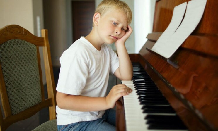 «Сын бросает музыкальную школу»