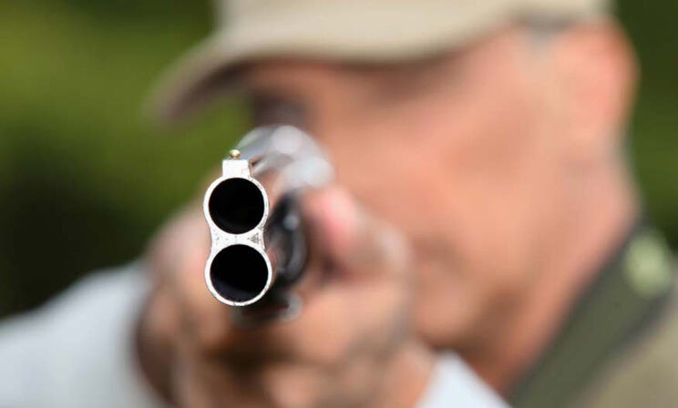 «Вошел с цветами, а на меня ружье наставили!» Чем закончилось знакомство с родителями